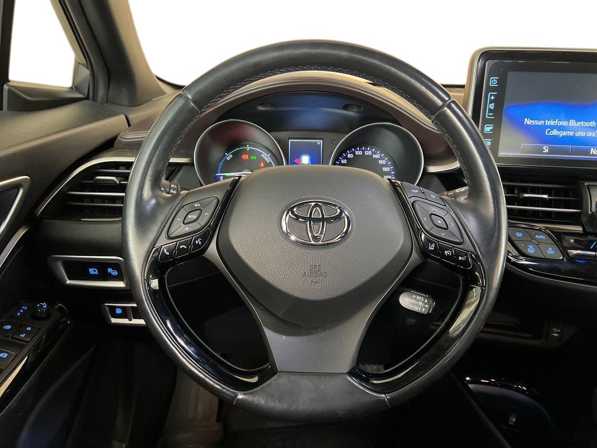 TOYOTA C-HR 1.8h Trend 2wd e-cvt