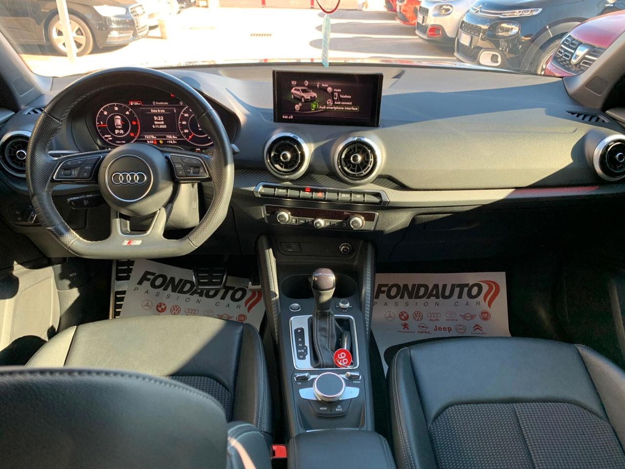 Audi Q2 30 TDI S tronic Identity Black