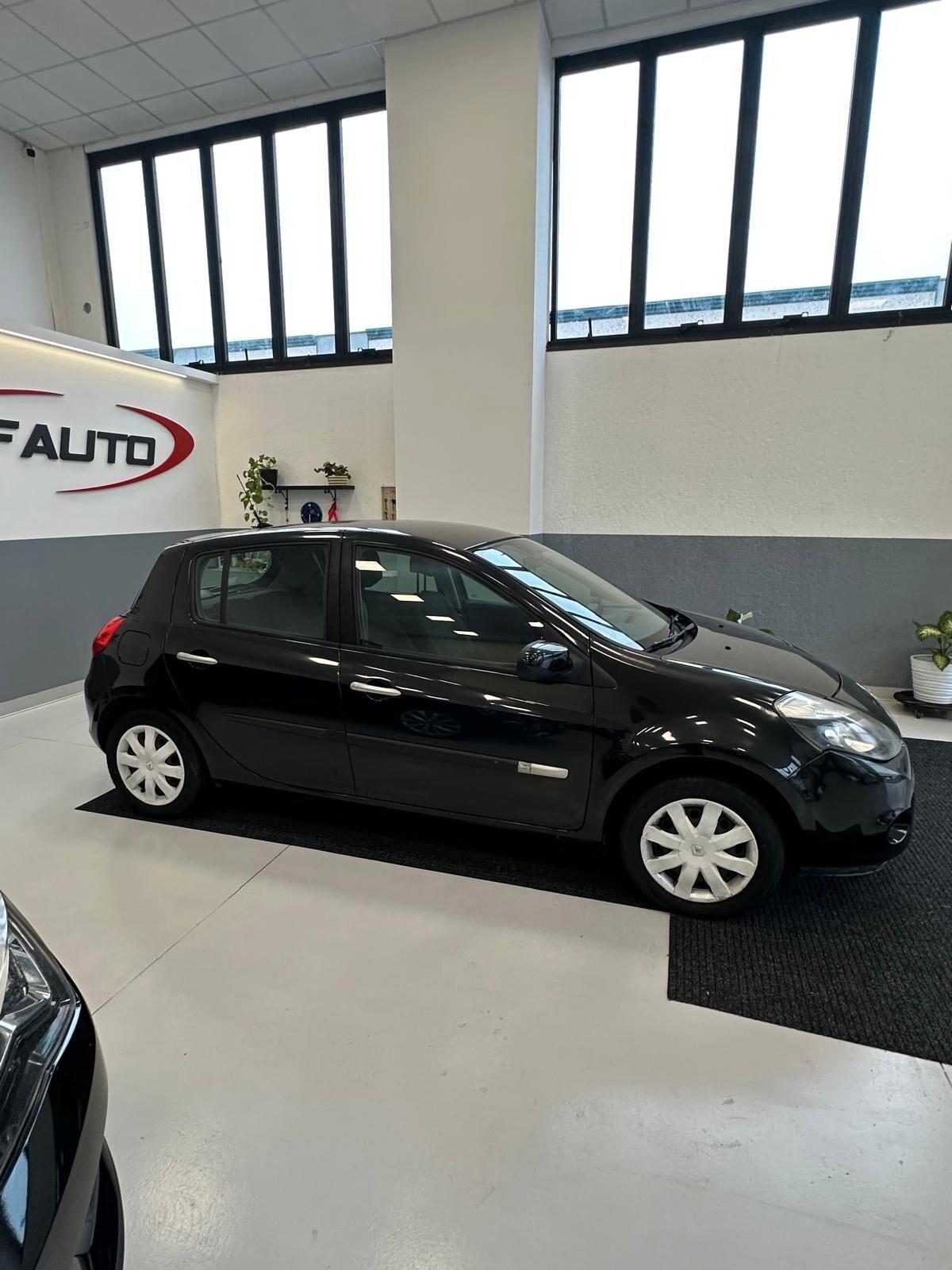 Renault Clio 1.2 16V 5 porte GPL Dynamique