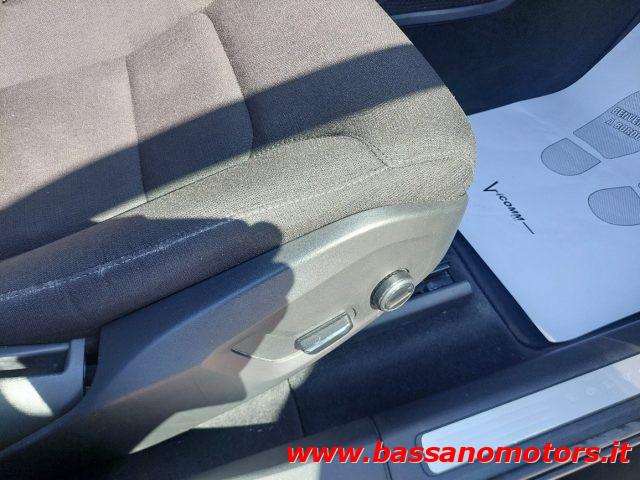 VOLVO XC60 B4 (d) AWD Geartronic Momentum Pro PROMO PRIMAVERA