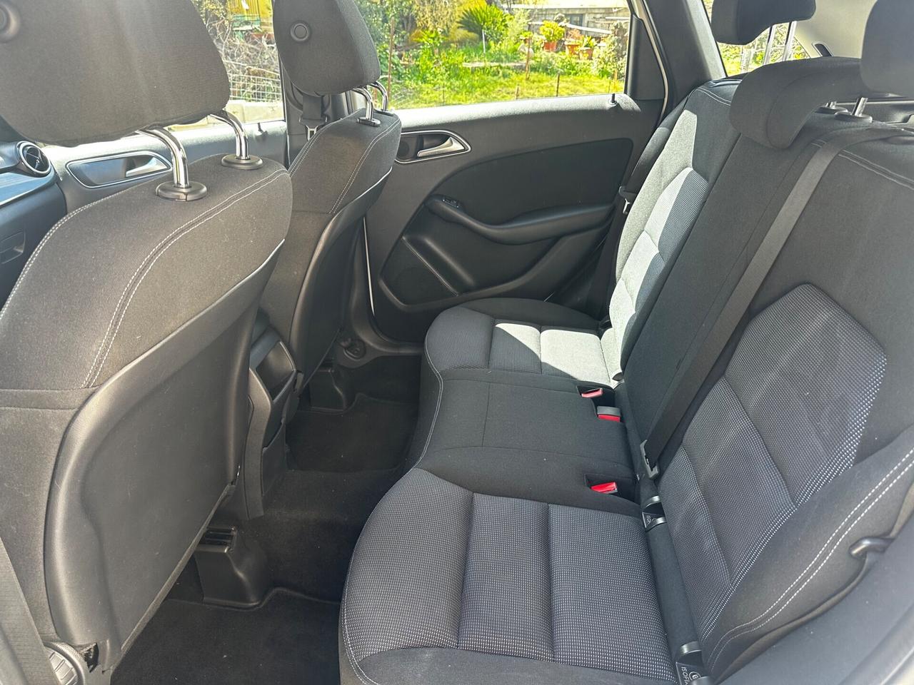 Mercedes-benz B 180 B 180 CDI Automatic Premium