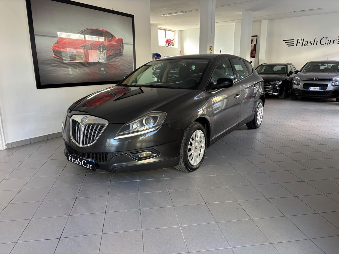Lancia Delta 1.6 MJT DPF Argento