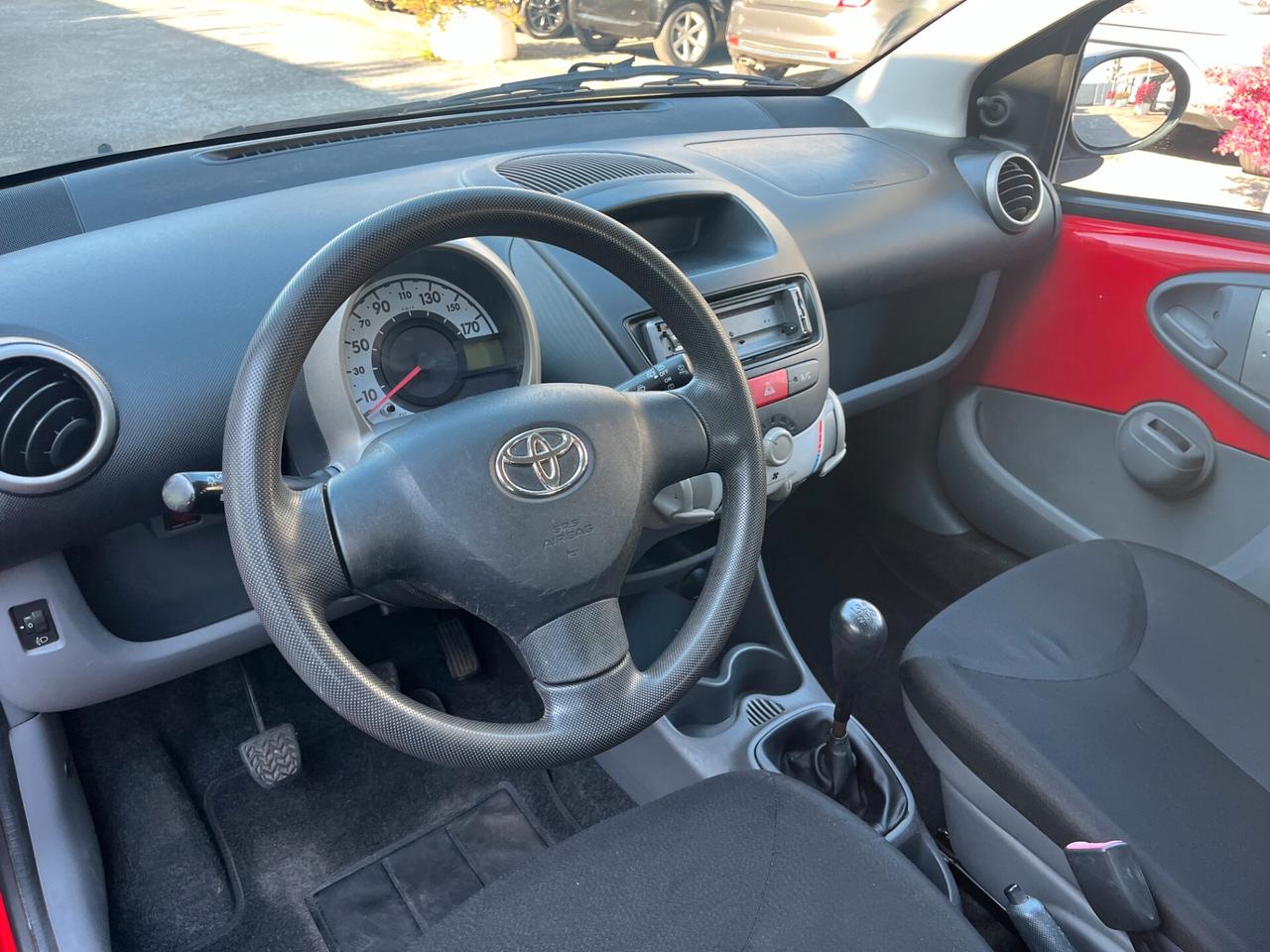 Toyota Aygo 1.0 12V VVT-i 5 porte Sol