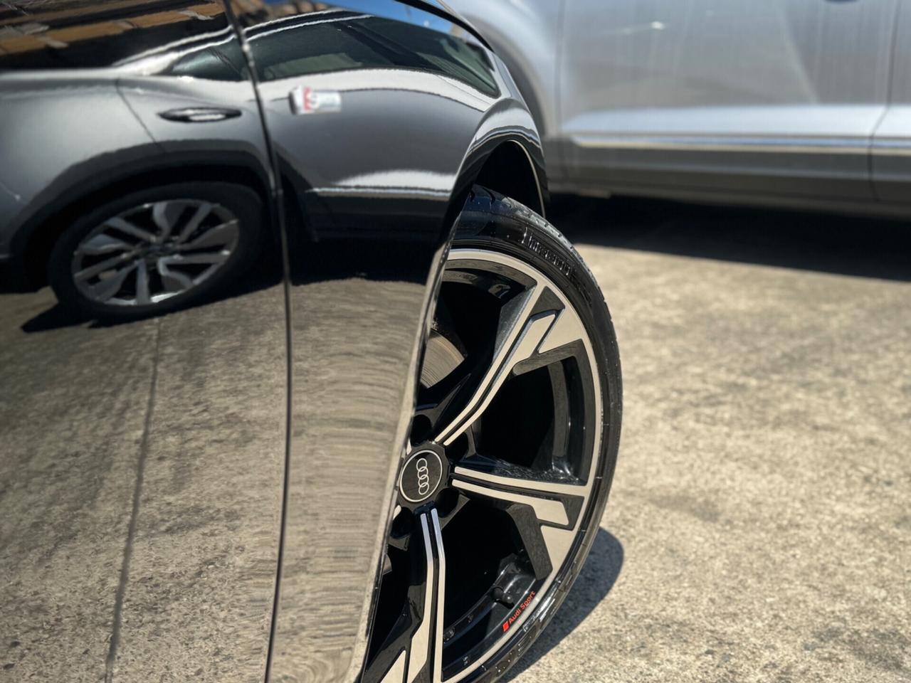 Audi A4 Avant 40 TDI quattro S tronic S line