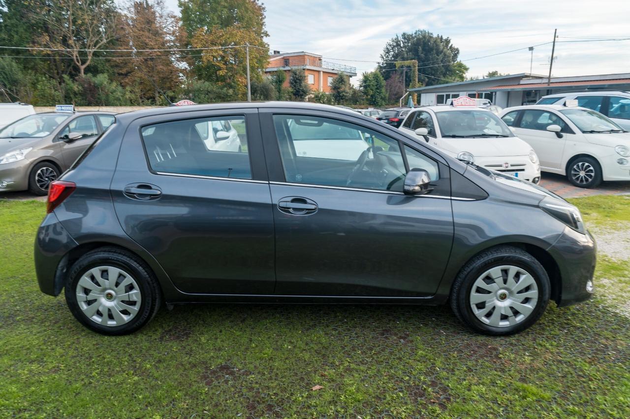 Toyota Yaris 1.0 5 porte Active