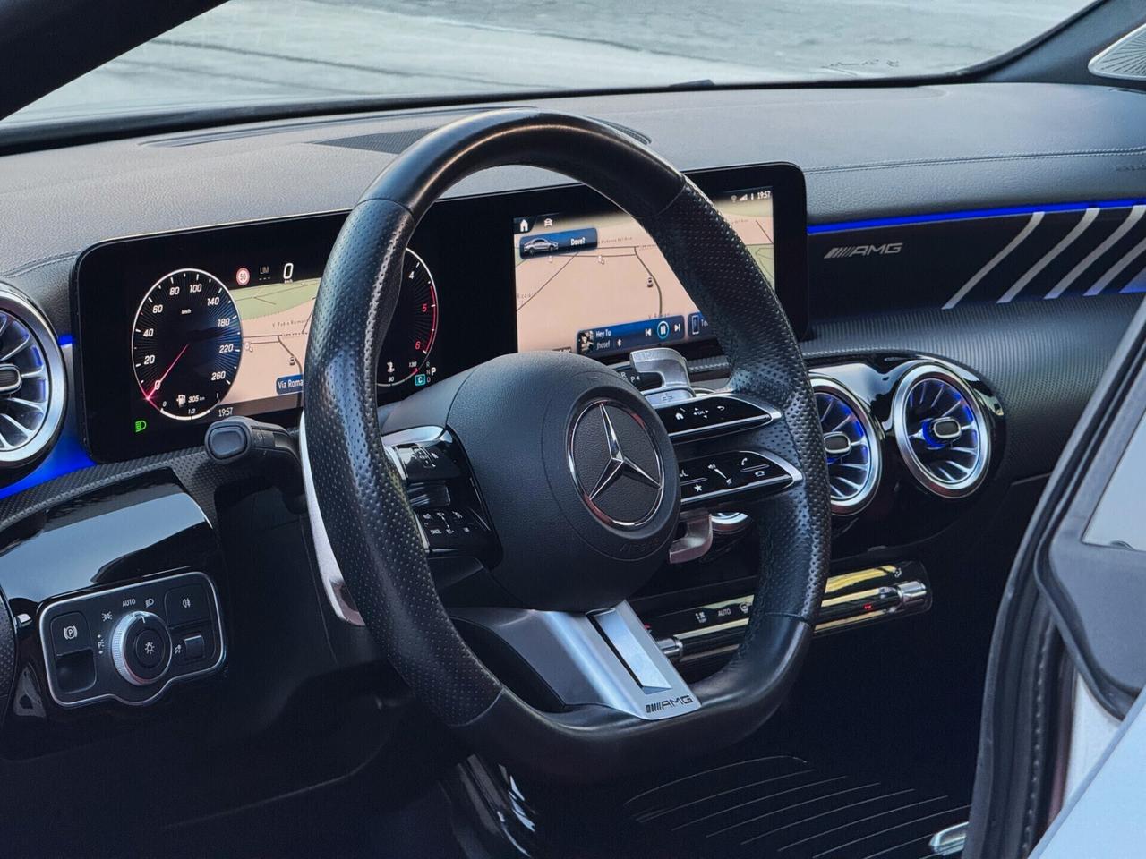 Mercedes-Benz CLA 200 d Cpe AMG Premium Plus TETTO