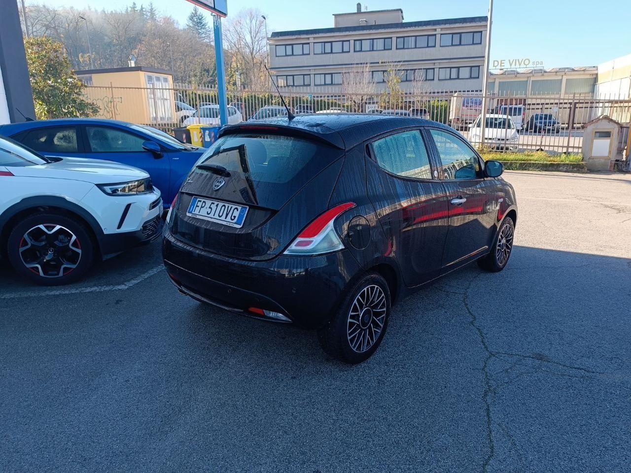 LANCIA Ypsilon 1.2 69 CV 5 porte GPL Ecochic Elefantino Blu
