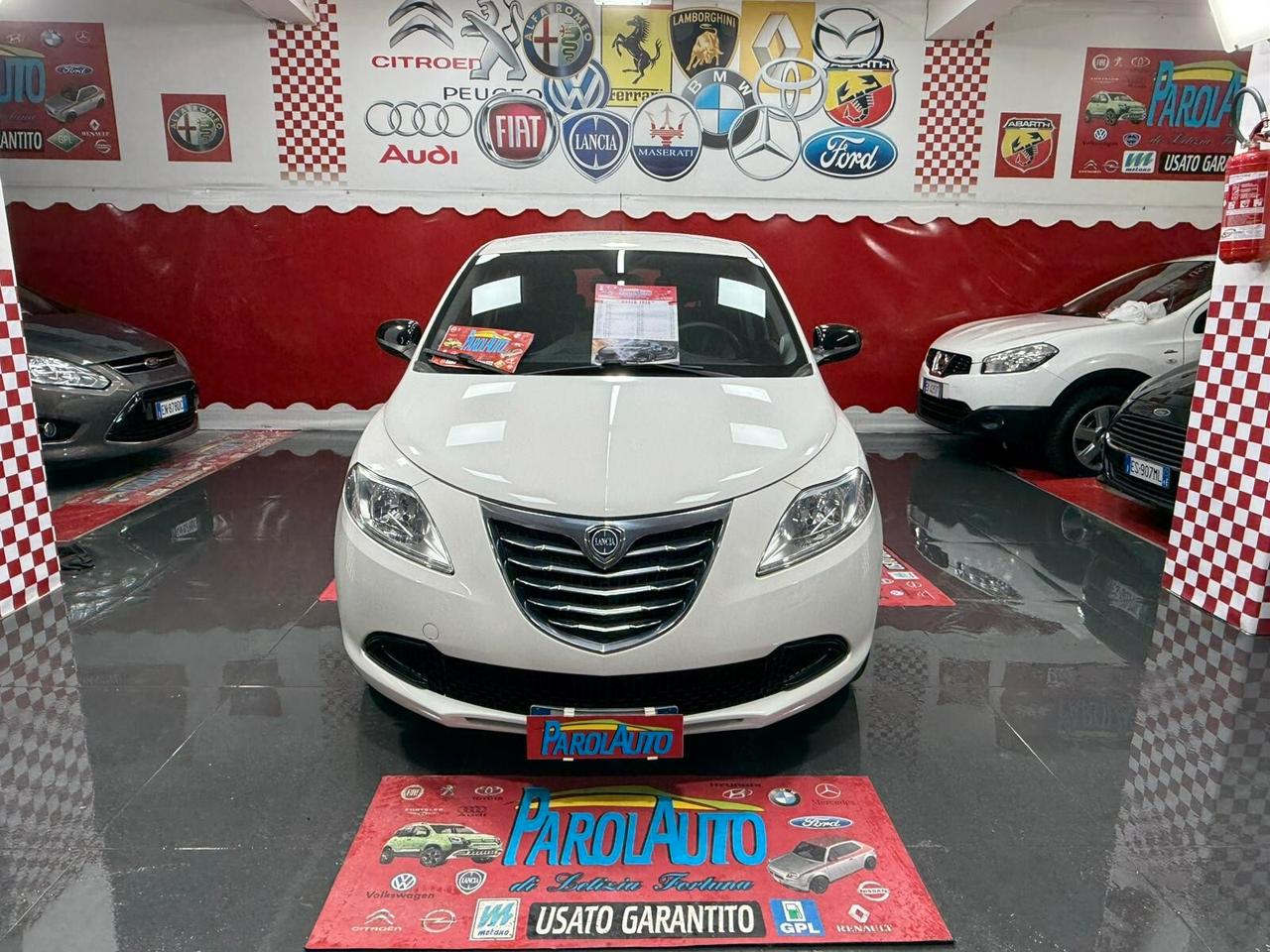 Lancia Ypsilon 1.2 69cv GPL Ecochic - 2012
