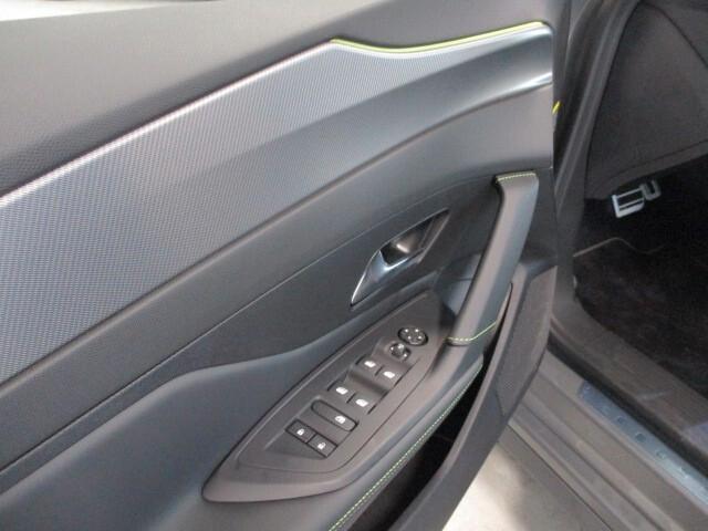 Peugeot 308 BlueHDi 130 S&S EAT8 GT