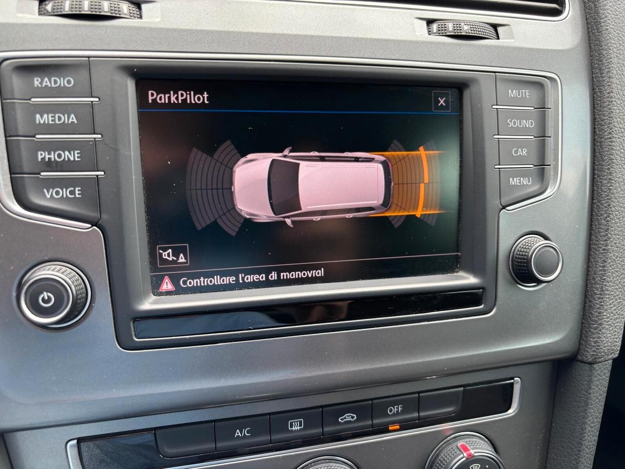 Volkswagen Golf Variant 1.6 TDI 90 CV 5p. OK Neopatentati