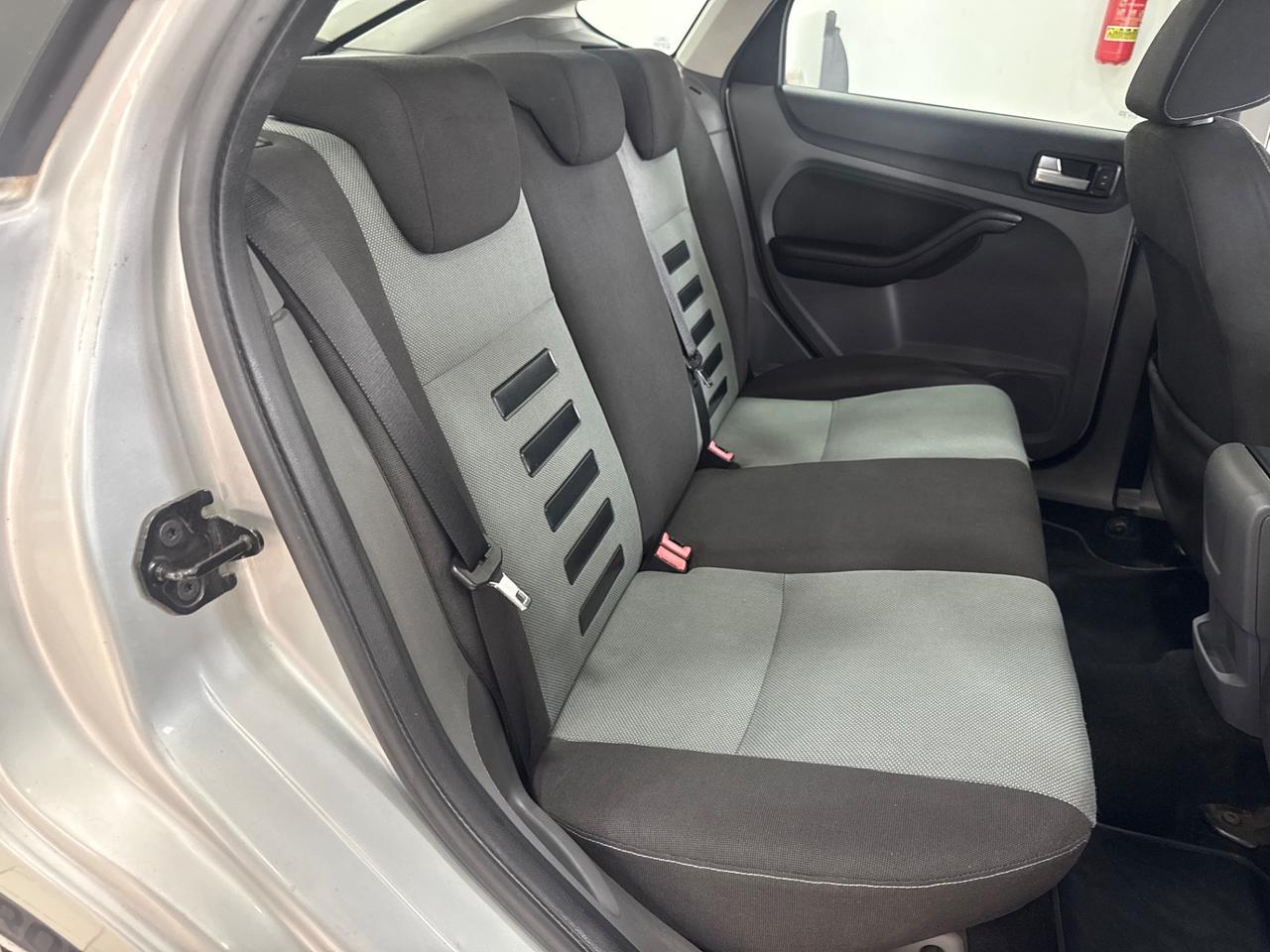 Ford Focus 1.6 Diesel berlina