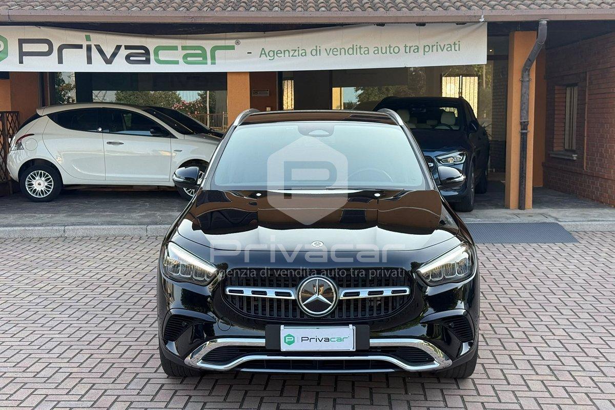 MERCEDES GLA 180 d Automatic Progressive Advanced
