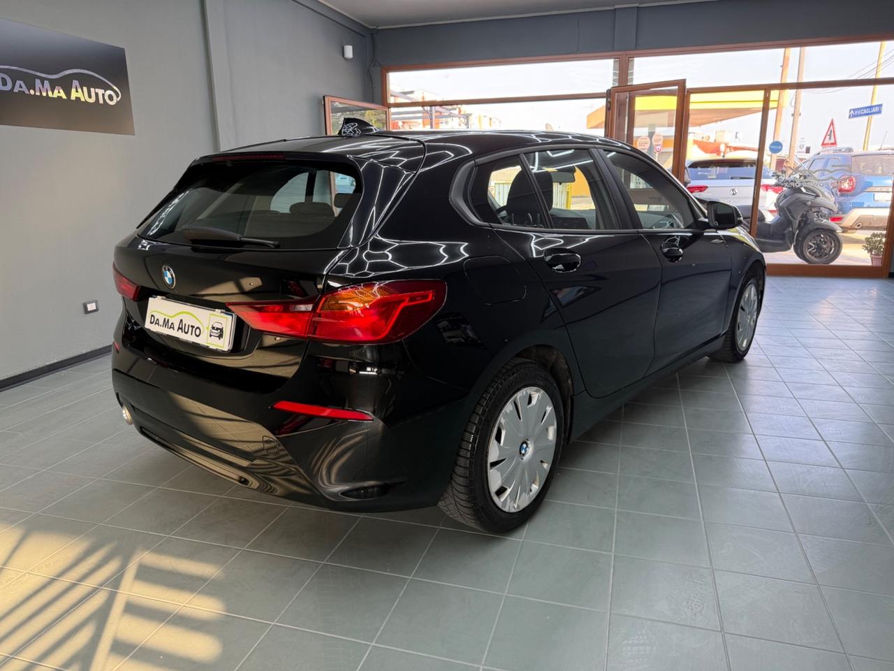 Bmw 116d 5p. Advantage Automatica
