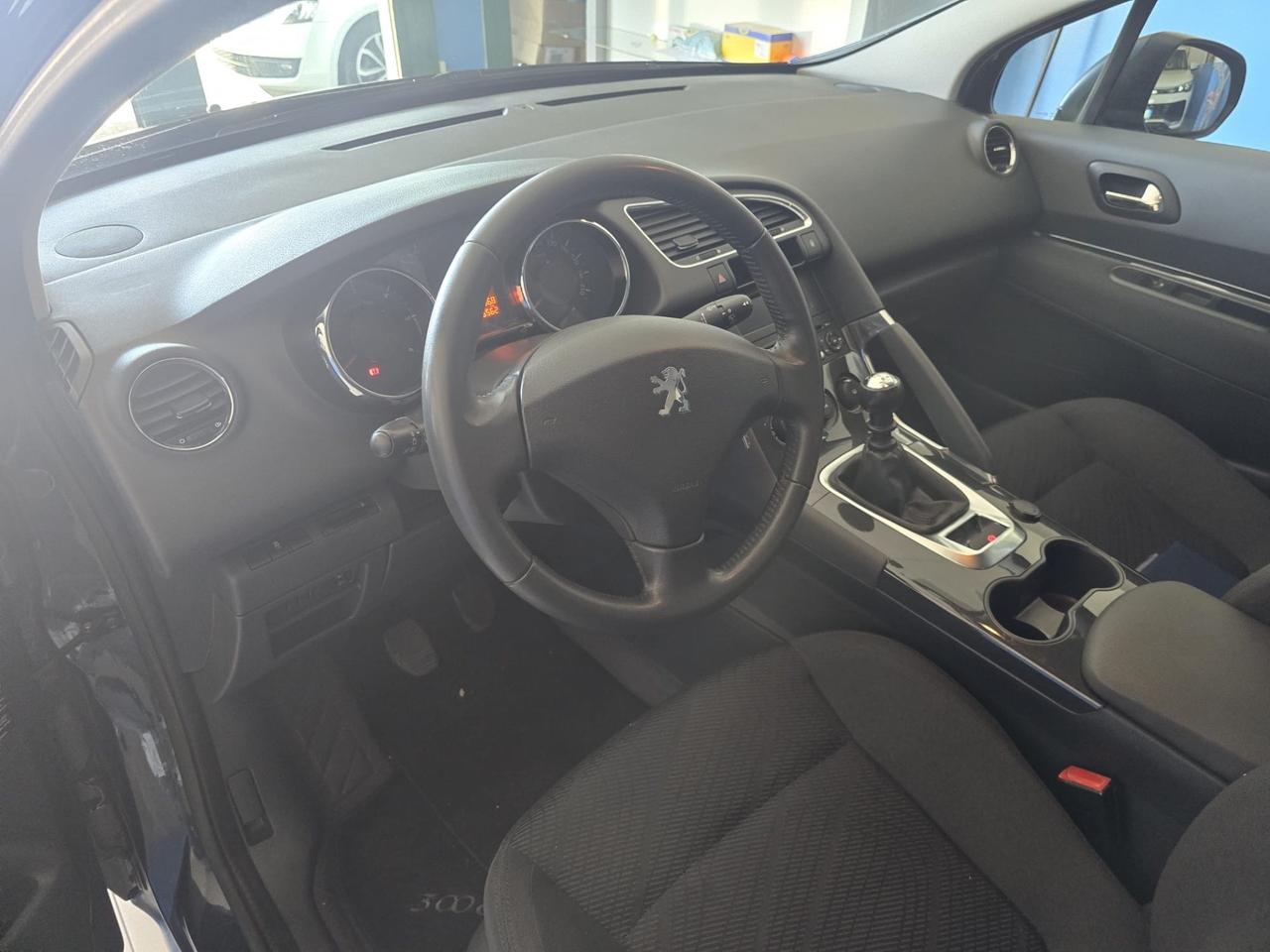 Peugeot 3008 1.6 HDi 115CV Business