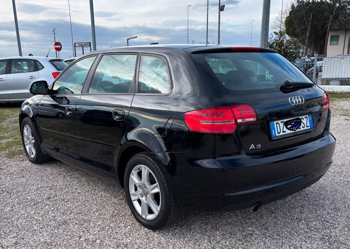 Audi A3 SPB 1.6 Attraction benz/metano