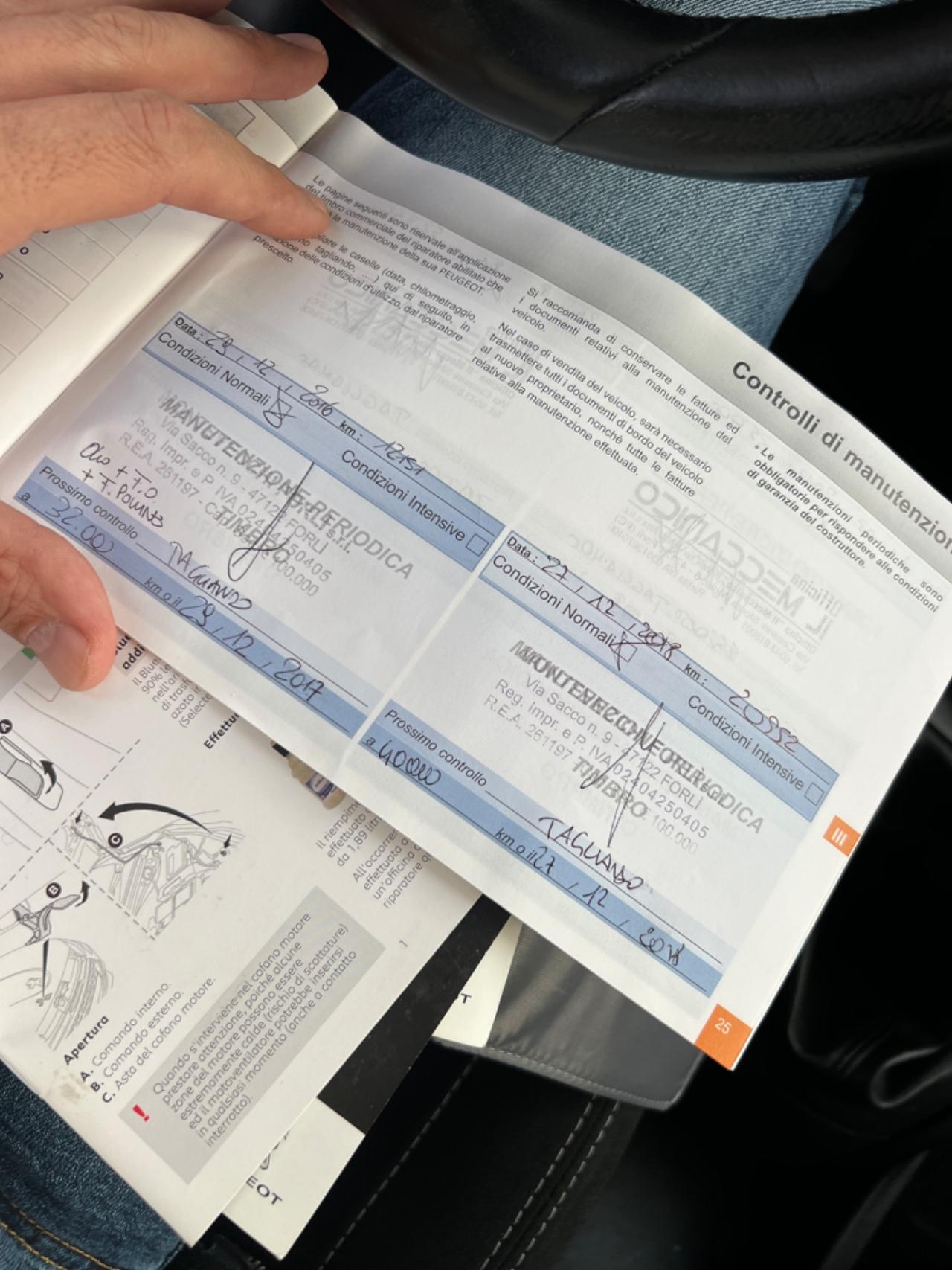 Peugeot 208 PureTech 82 5 porte Allure 5 porte 90000 km ufficiali