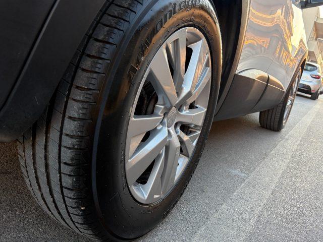 PEUGEOT 3008 1.6BlueHDi 120 EAT6 Business