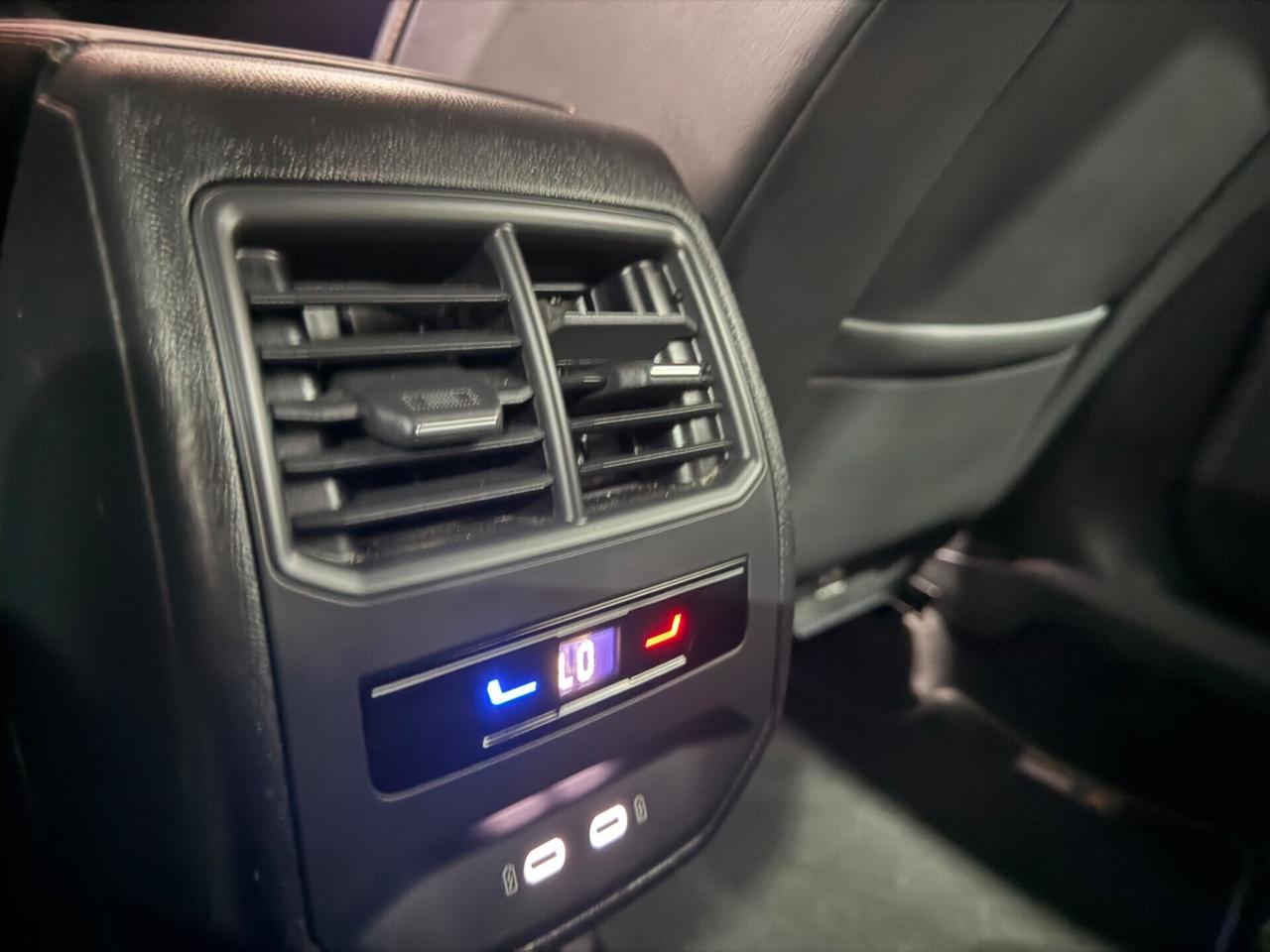 Cupra Formentor 1.5TSI150CV DSG BLACK ED.+AMBIENT2024