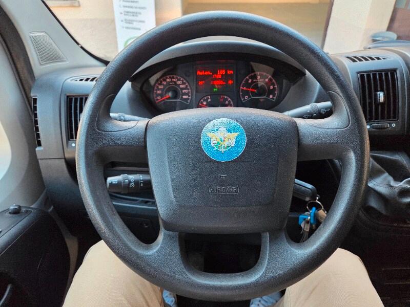 PEUGEOT Boxer (3ª serie) Boxer 333 2.2 BlueHDi...