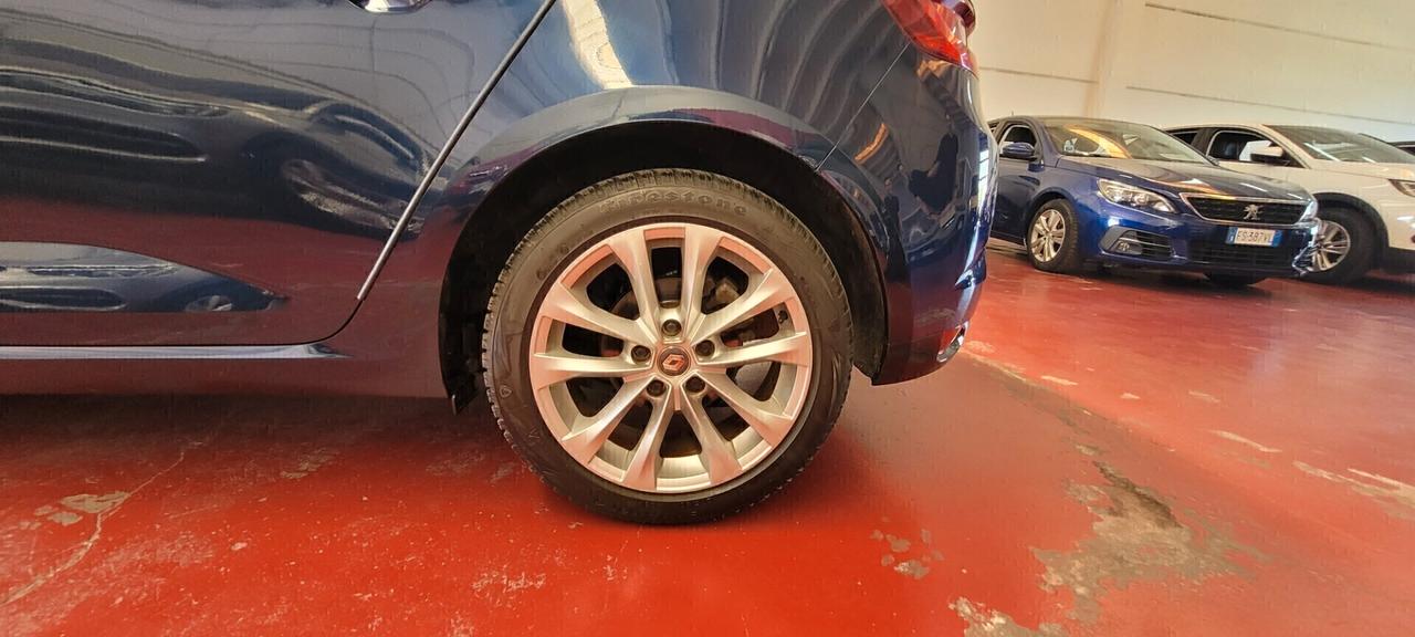 Renault Megane dCi 110CV EDC Energy Intens GAR. 24 MESI