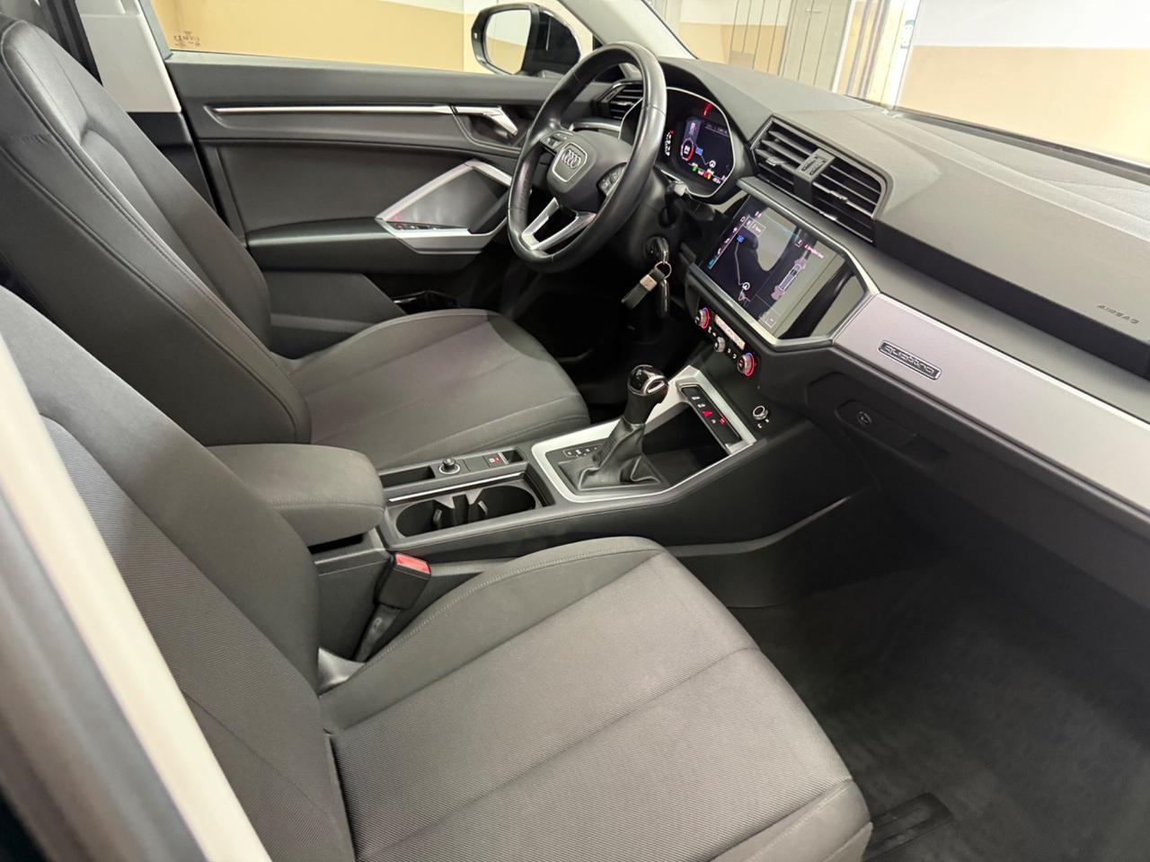 Audi Q3 35 TDI quattro S tronic Business