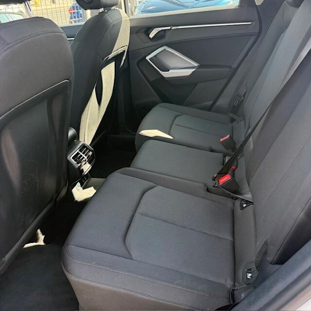 Audi Q3 35 TDI quattro S tronic