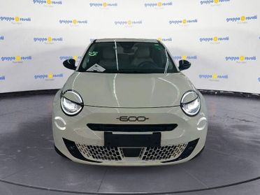 FIAT 600 (2023-->) Hybrid DCT MHEV La Prima