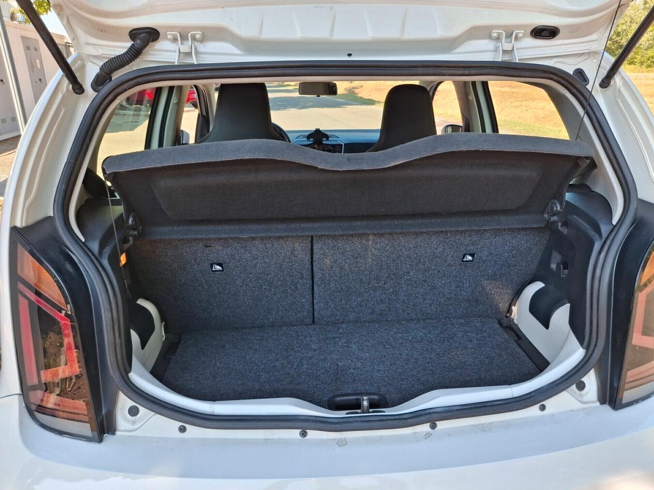 Volkswagen UP! 1.0 Move BlueMotion Technology-UNIPROPRIETARIO-