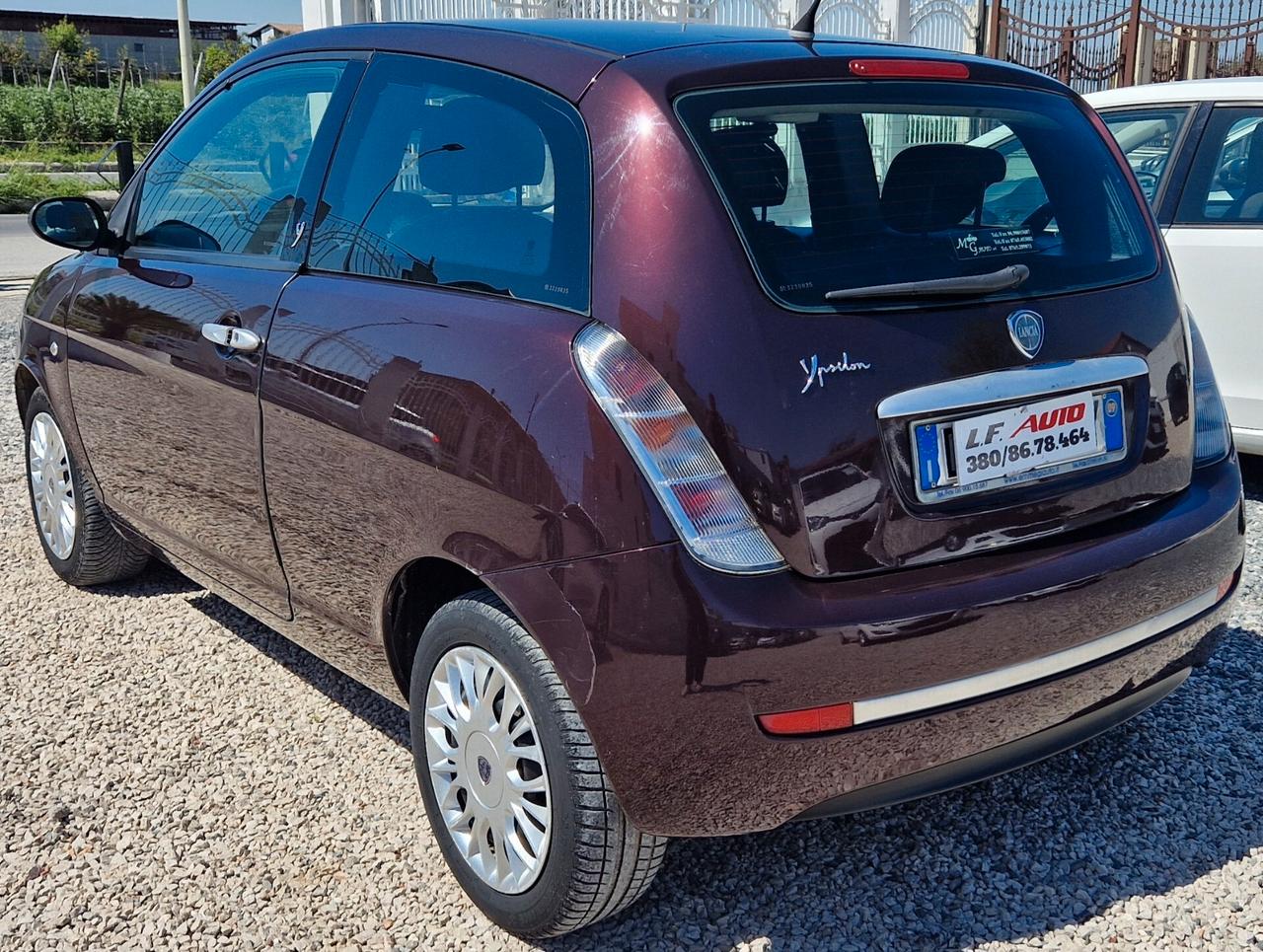 Lancia Ypsilon 1.3 MJT 90 CV Oro
