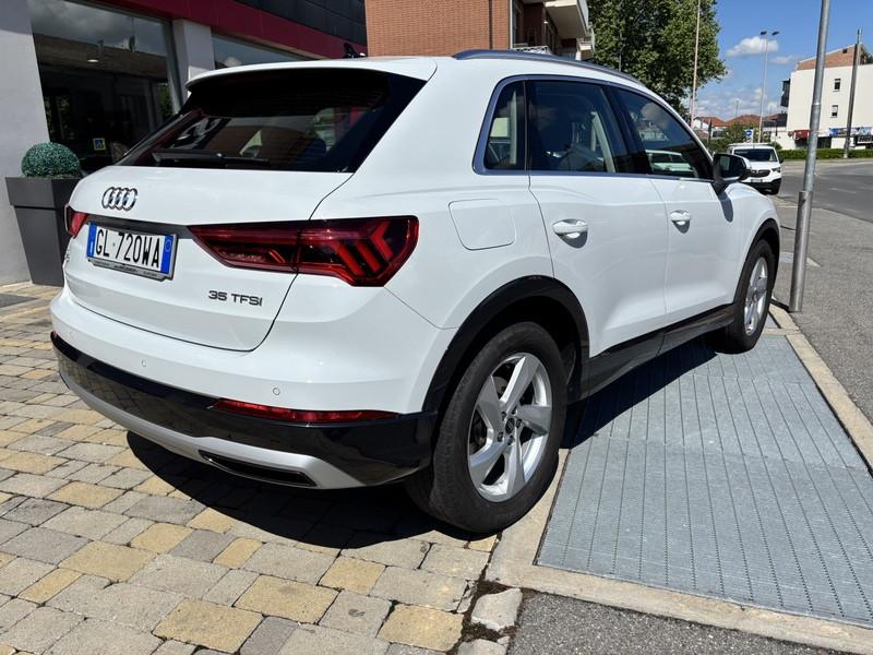 Audi Q3 35 1.5 tfsi mhev Business Advanced s-tronic