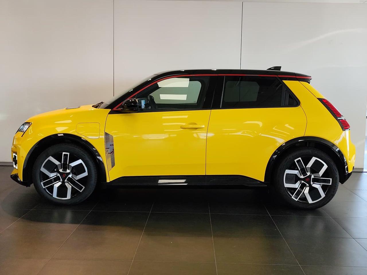 RENAULT Renault 5 E-Tech - Renault 5 E-Tech Iconic Cinq comfort range 150cv
