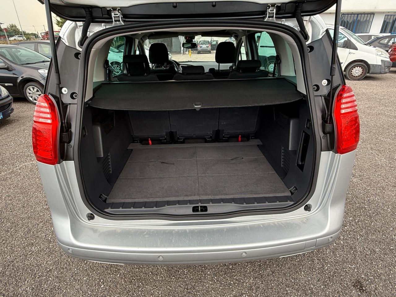 Peugeot 5008 2.0 HDi 150CV