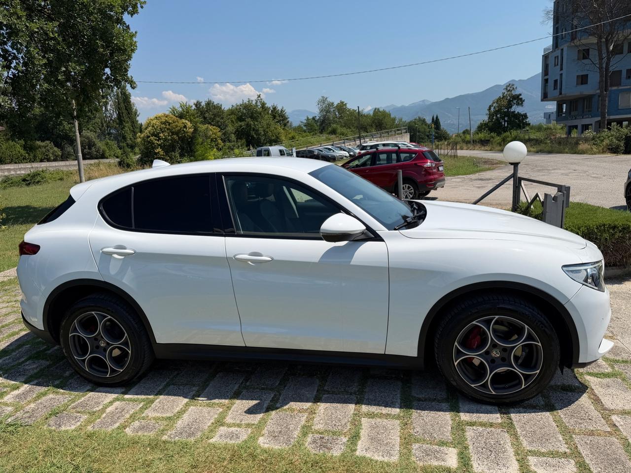 Alfa Stelvio 2.2Turbodiesel 210CV AT8 Q4 Super-2018