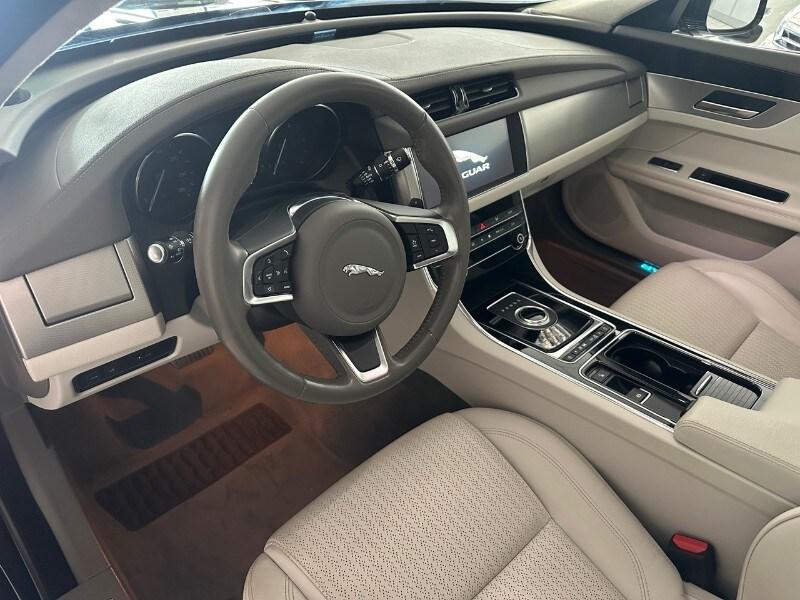 JAGUAR XF 2ª serie (X260) XF 2.0 D 240 CV AWD...