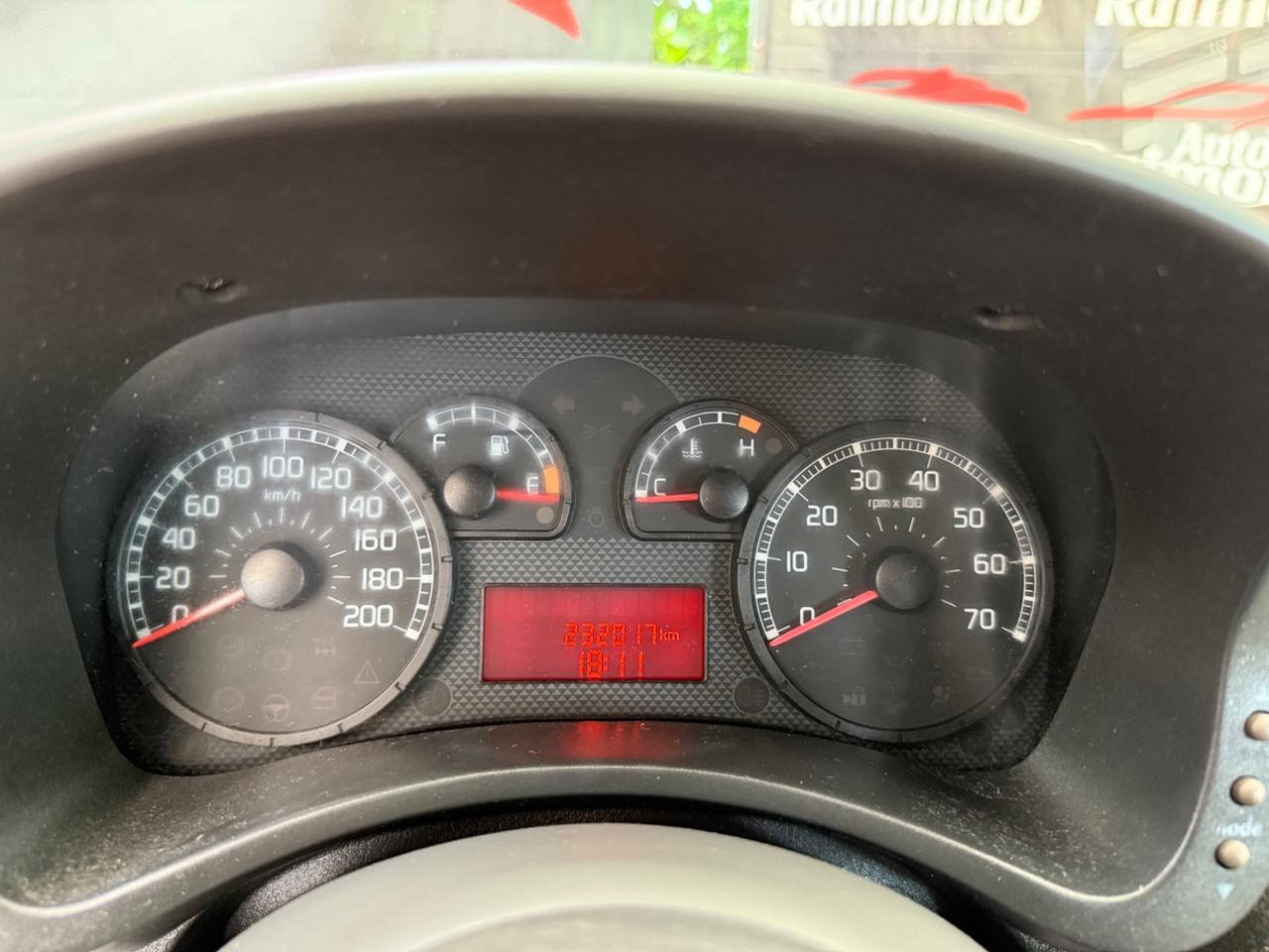 Fiat Panda 1.3 MJT 16V 4x4 Monster