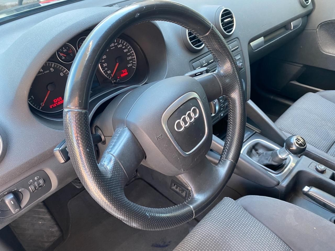 Audi A3 SPB 1.6 16V FSI Ambition