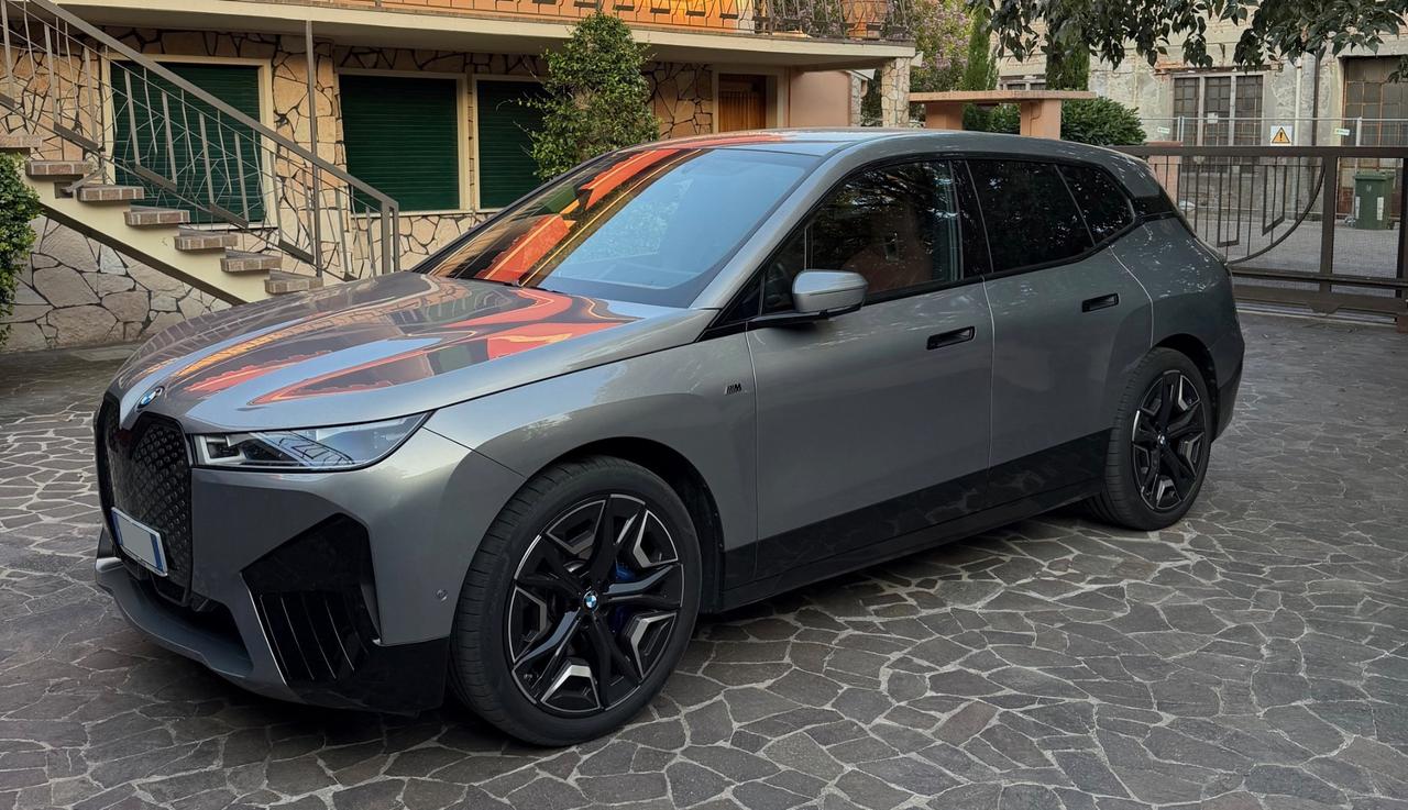 Bmw IX M60 - PREZZO TOP SUD EUROPA