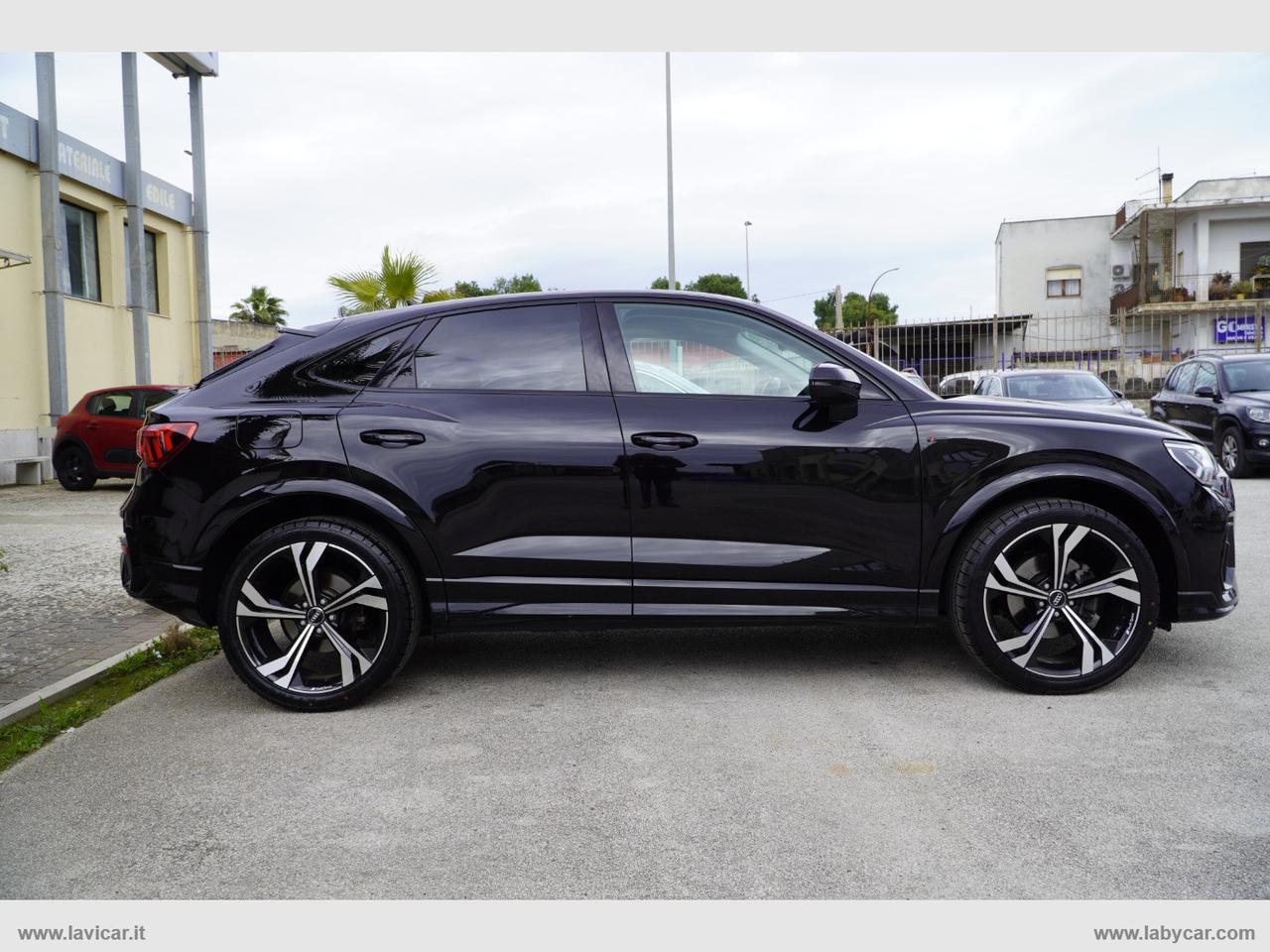 AUDI Q3 SPB 35 TDI S TRON S-LINE BLACK LINE