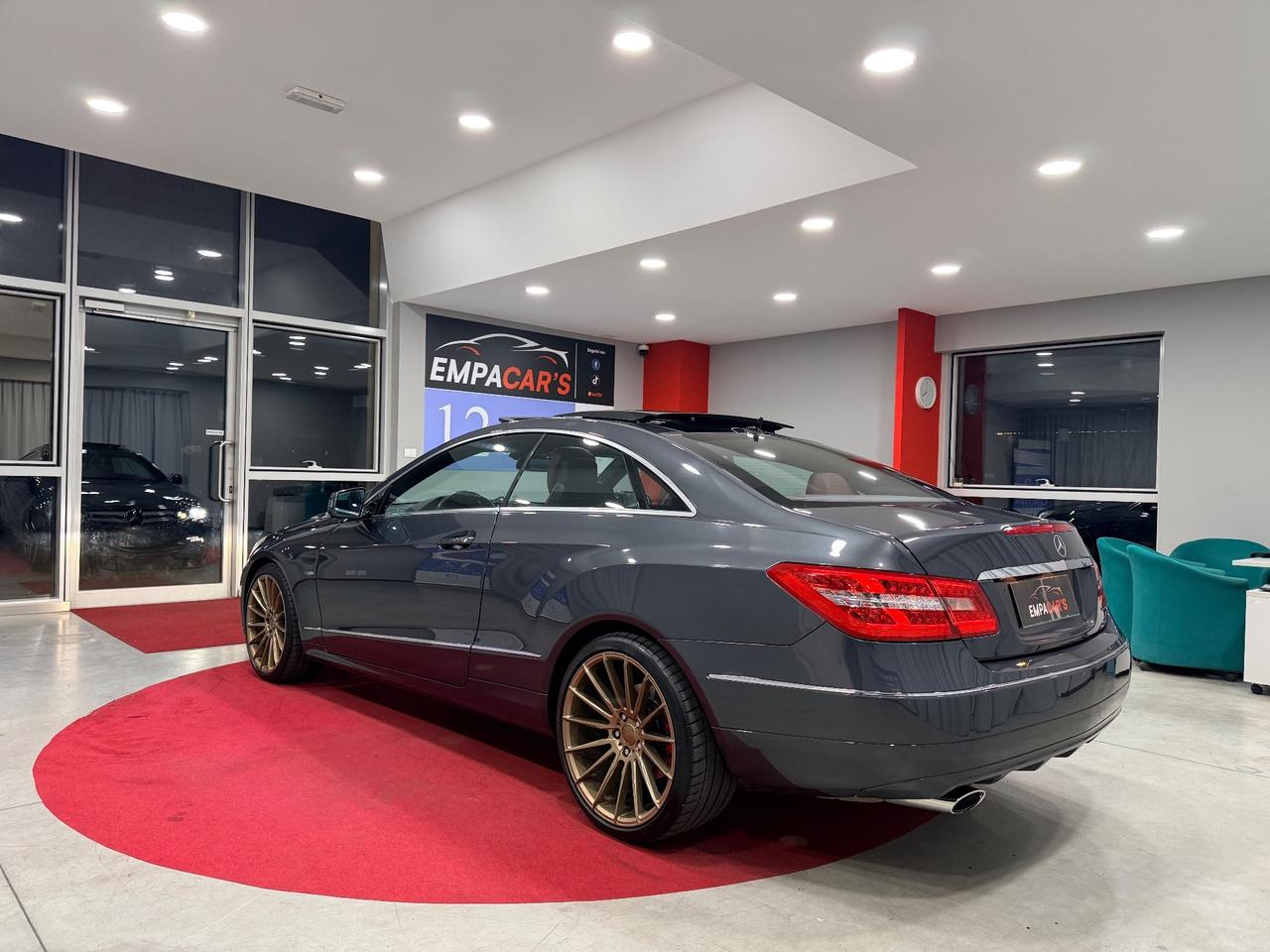 Mercedes-benz E 220 CDI BlueEFFICIENCY Avantgarde AMG