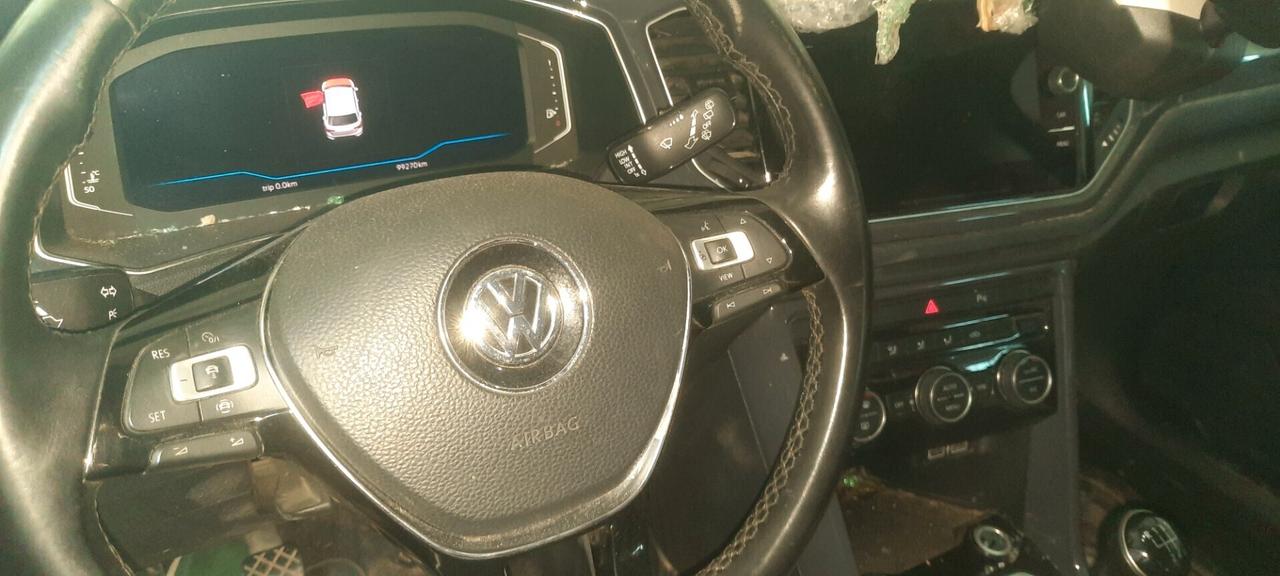 Volkswagen T-Roc cc16 116cv tdi anno 2019