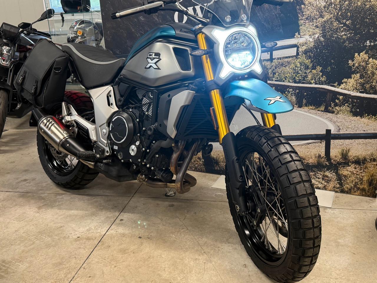 Cf Moto 700CL-X- KM 1800