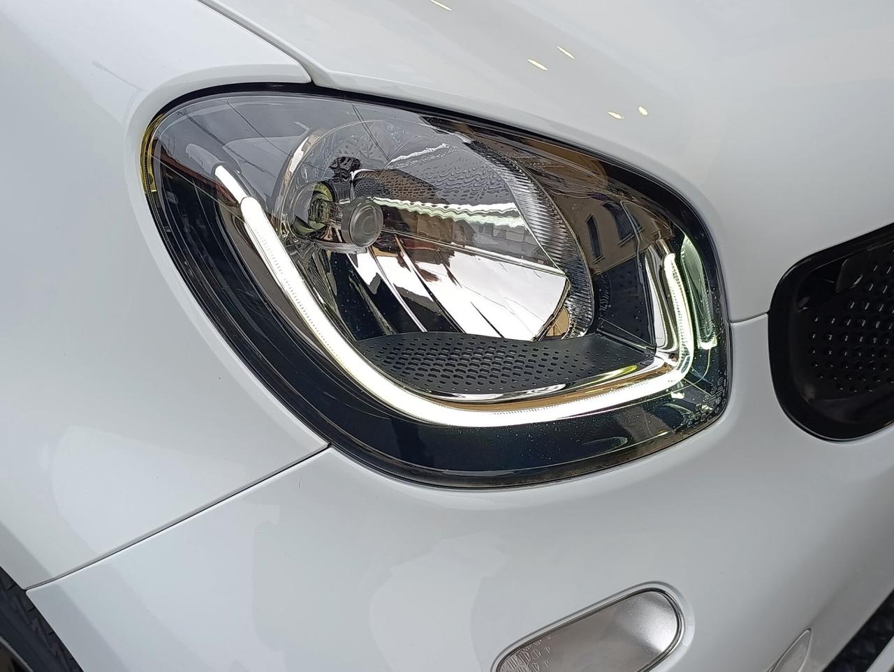 Smart ForTwo 70 1.0 twinamic cabrio Perfect capote Rossa
