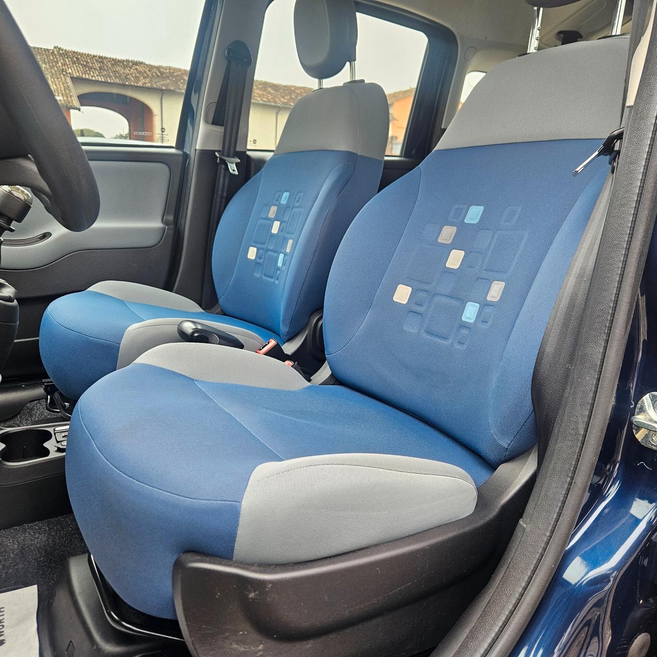 Fiat Panda 1.2 Lounge 69000km DOCUMENTATI UNIPRO GARANTITA