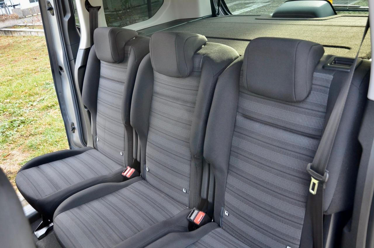 OPEL COMBO LIFE 1.5d 131cv, AUTO PARI AL NUOVO, UNICO UTILIZZATORE, PREZZO REALE