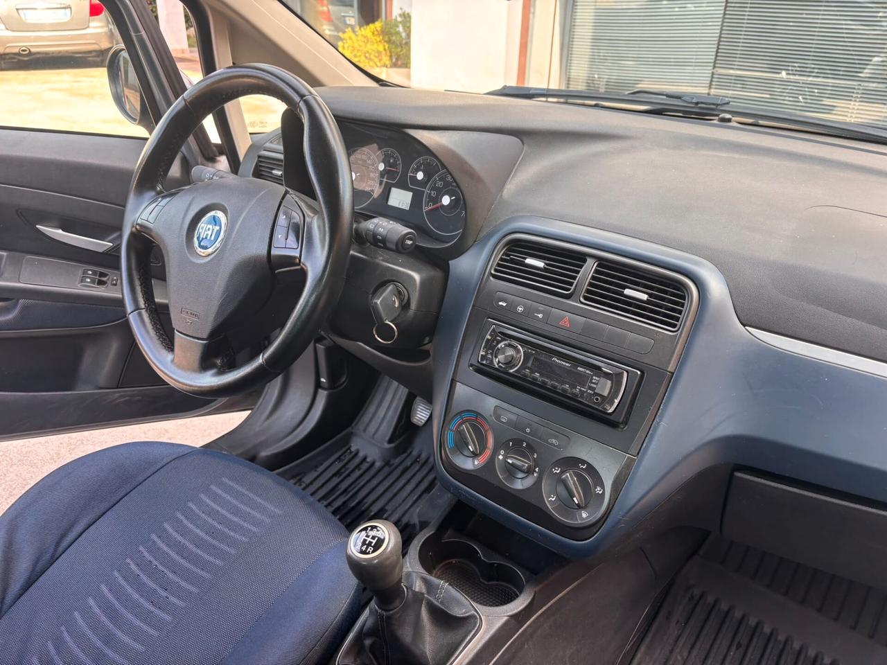 Fiat Grande Punto 1.3 MJT 75 CV 5 porte Active