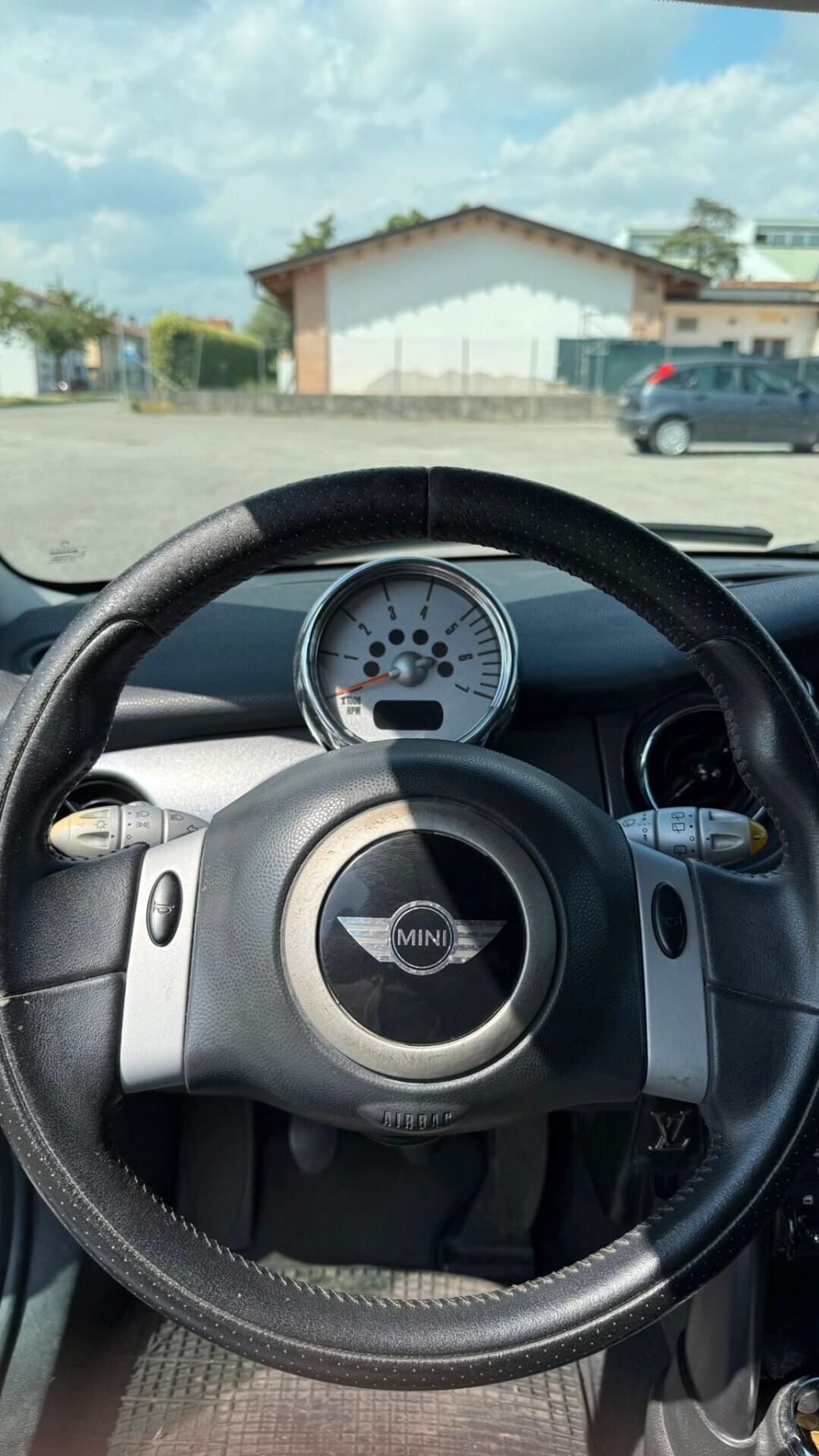 Mini One D 1.4 ok neopatentati