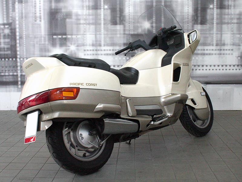 Honda PC 800