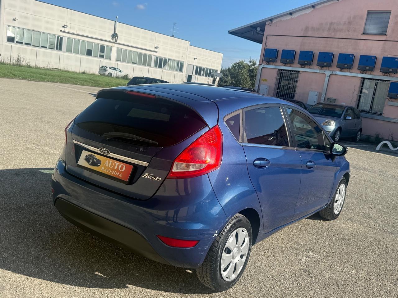 Ford Fiesta 1.4 5 porte Bz.- GPL Titanium Neopatentati