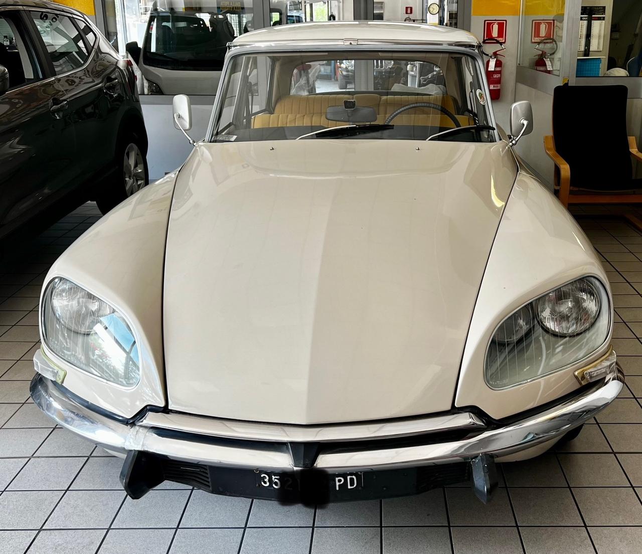 Citroen DS ID 19 1971 4 marce