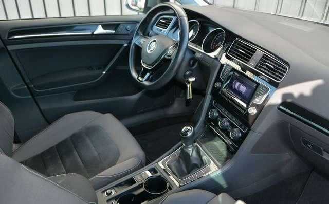 Volkswagen Golf 5p 1.6 tdi Highline Bluemotion